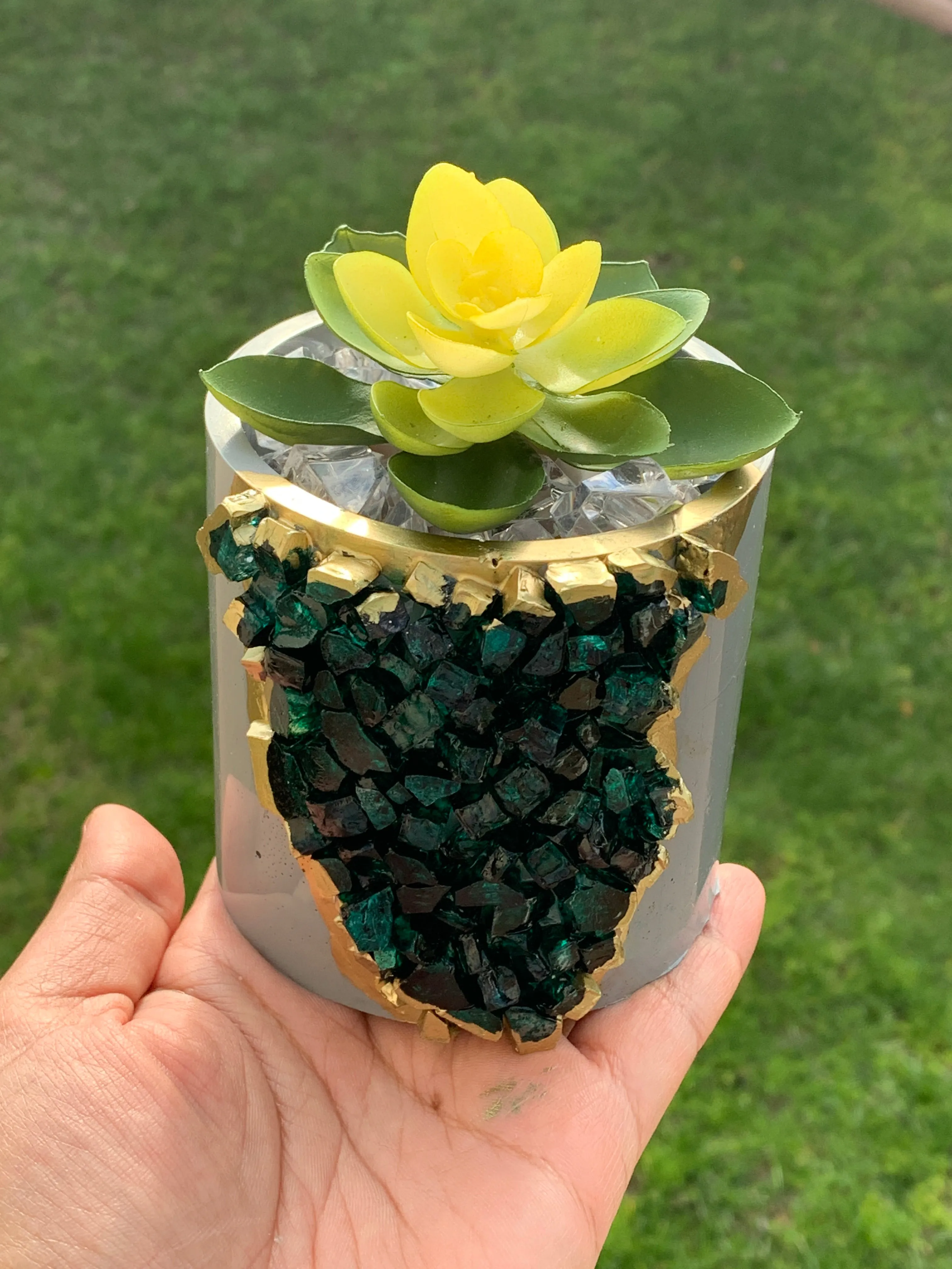 3D Geode Succulent Planter - 3x3'