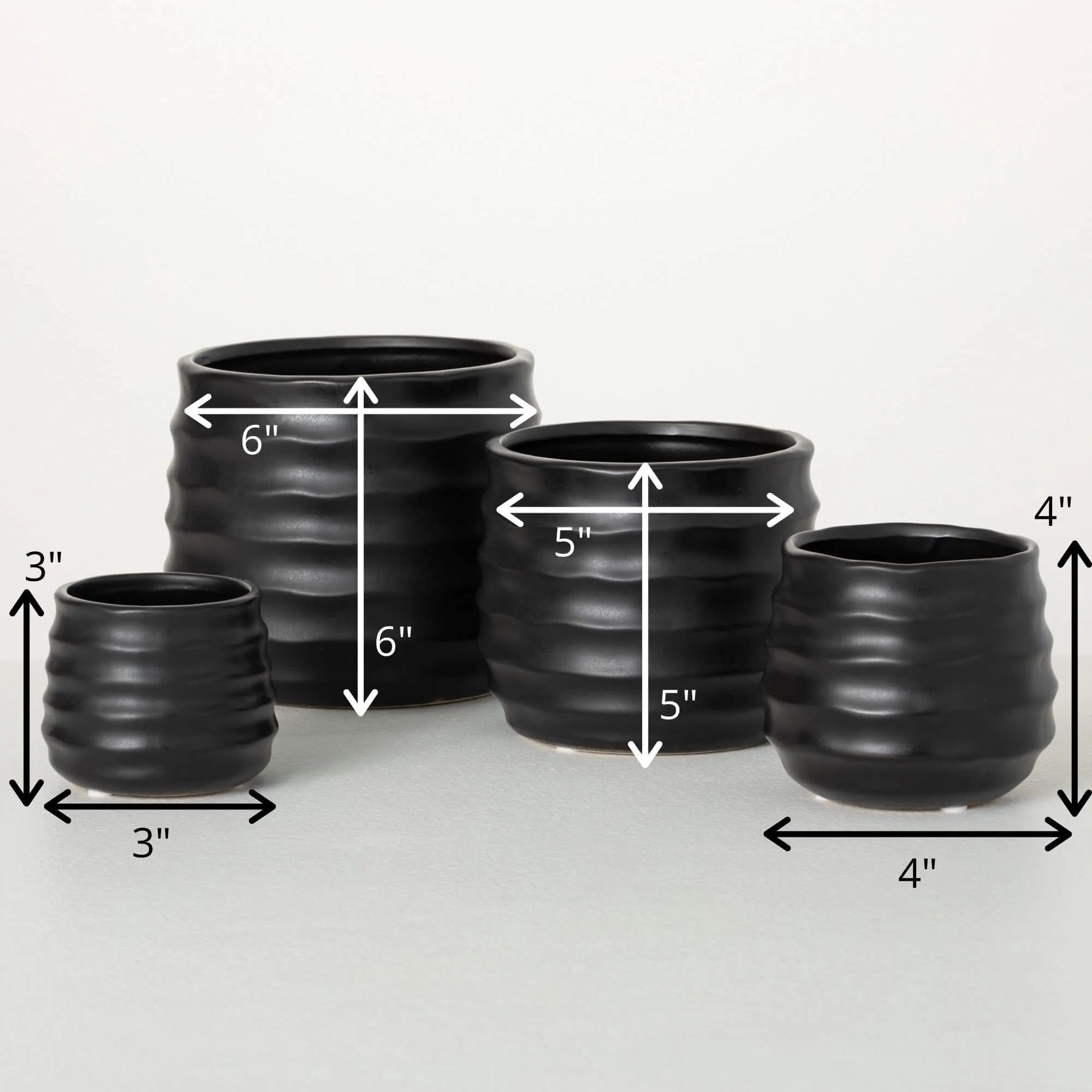 Ebony Ribbed Round Pots