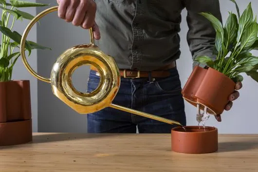 Jett Self-Watering Pot | Terracotta (Medium)