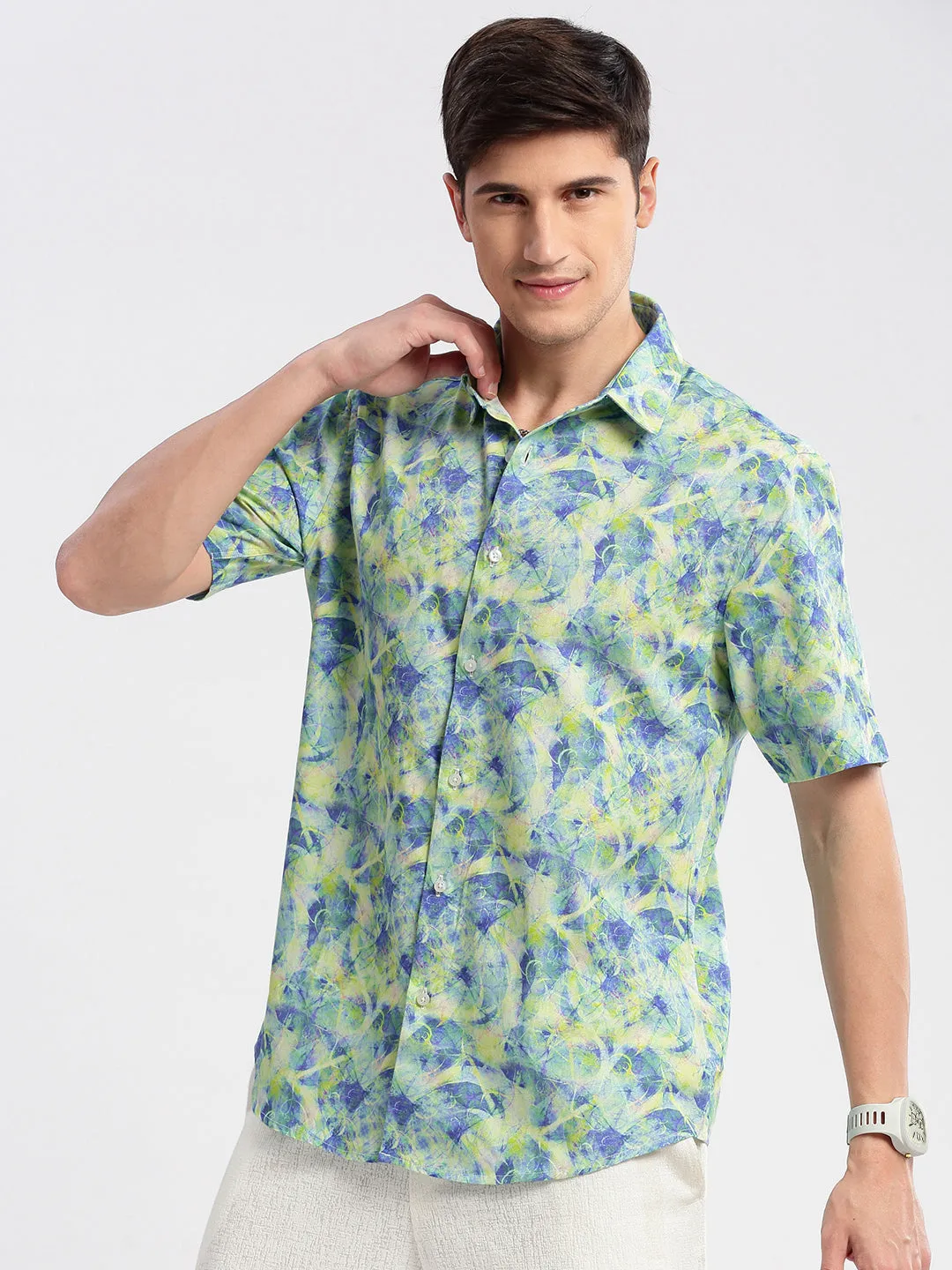 Men Green Smart Slim Fit Abstract Printed Twill Weave Cotton Casual Shirt