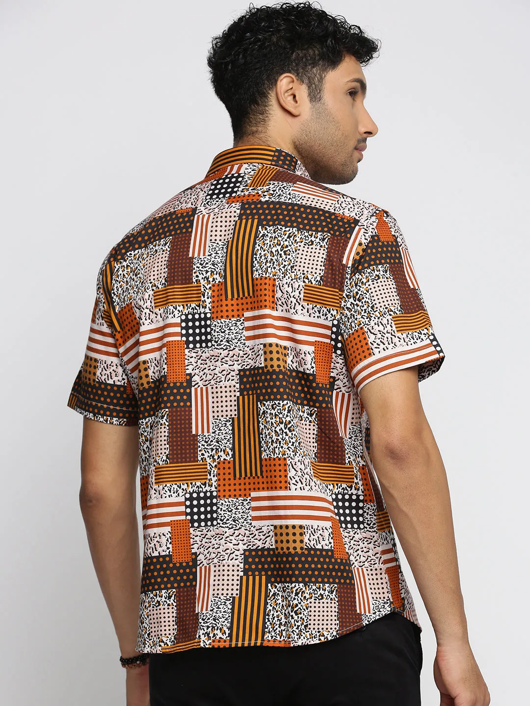 Men Rust Smart Slim Fit Geometric Printed Weave Cotton Casual Shirt