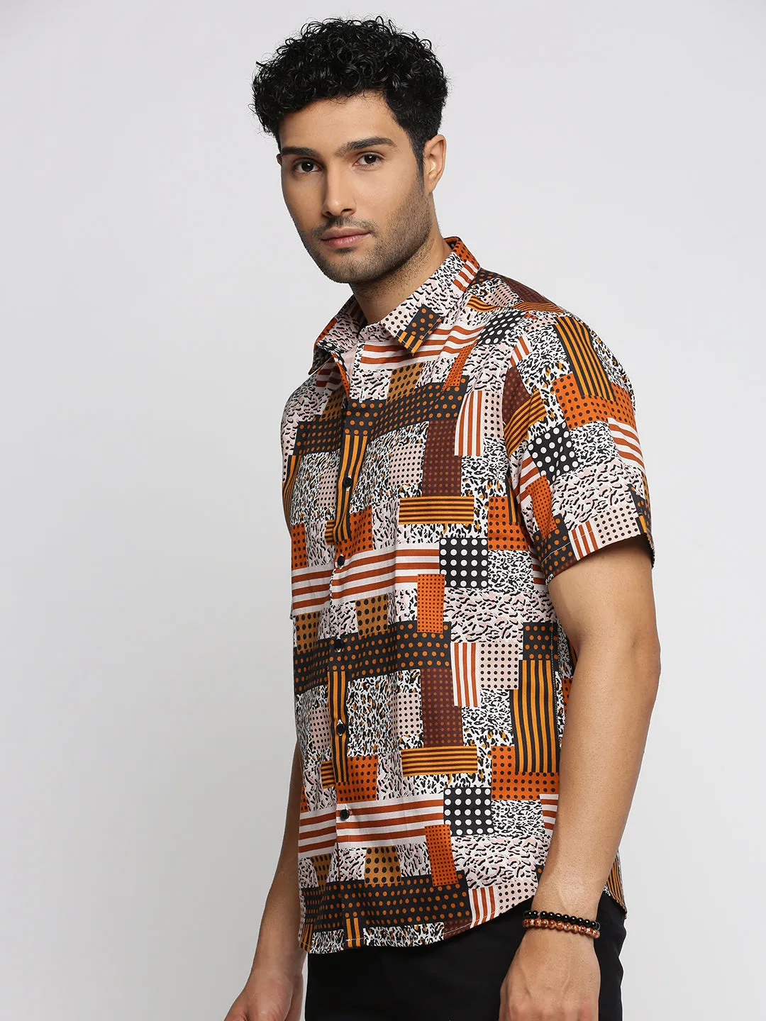 Men Rust Smart Slim Fit Geometric Printed Weave Cotton Casual Shirt
